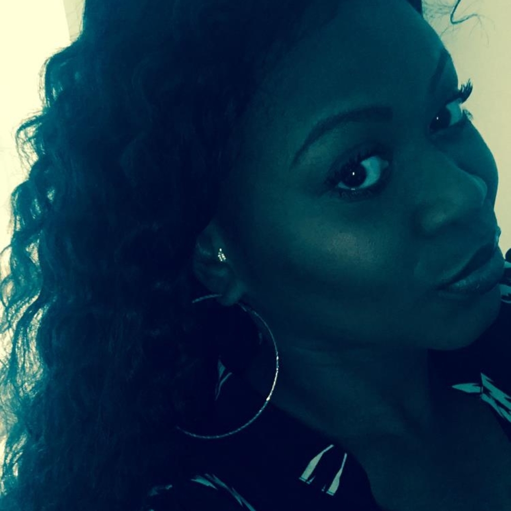 Meet your Posher, Janelle